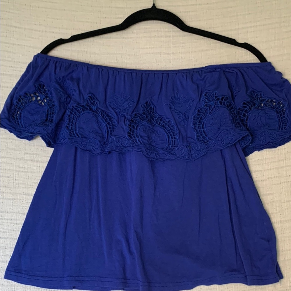 Emerette Elegant Blue Off-Shoulder Top
